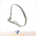 Luxury Austrian Crystal Bangle Beautiful Design 925 Silver Jewelry Bangle (G41252)